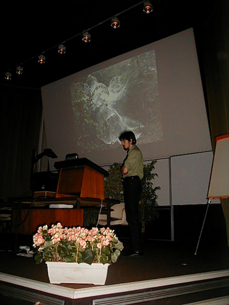 UIEIS_Versailles_20020916_14.38.15