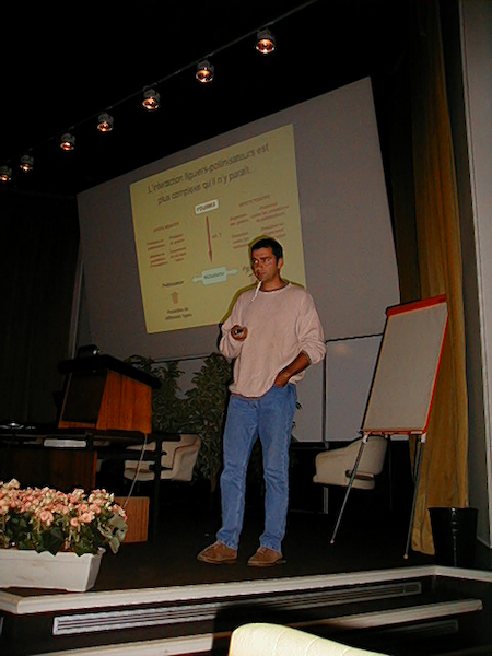 UIEIS_Versailles_20020917_10.39.00