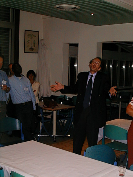 UIEIS_Versailles_20020917_19.21.33